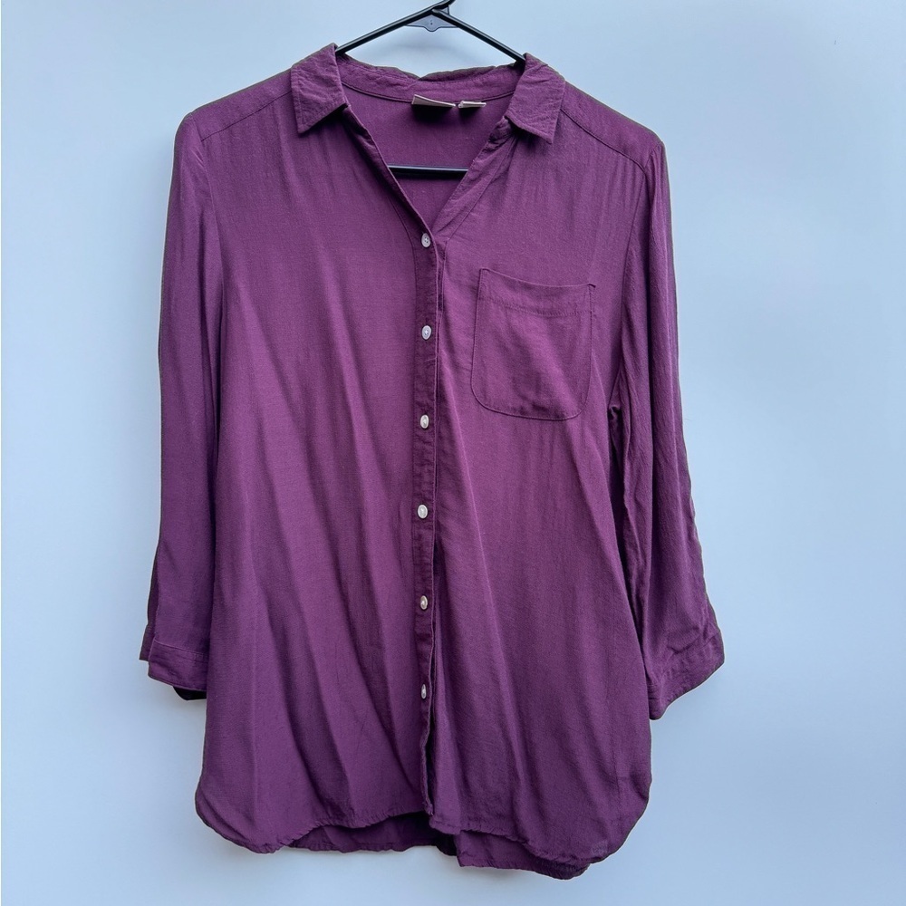 Chico’s Purple Rayon Collared Button Down Quarter Sleeve Blouse Top Size 0 US S